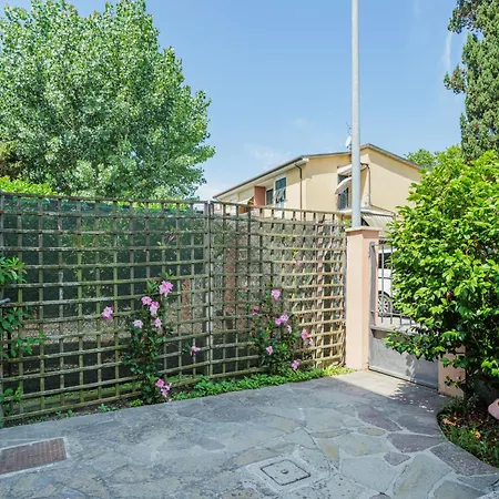 Margherita By Interhome Nyaraló Viareggio