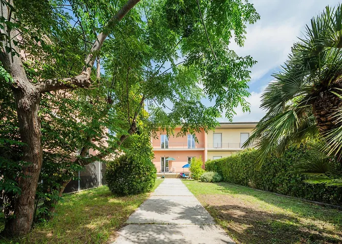 Margherita By Interhome Dom wakacyjny Viareggio